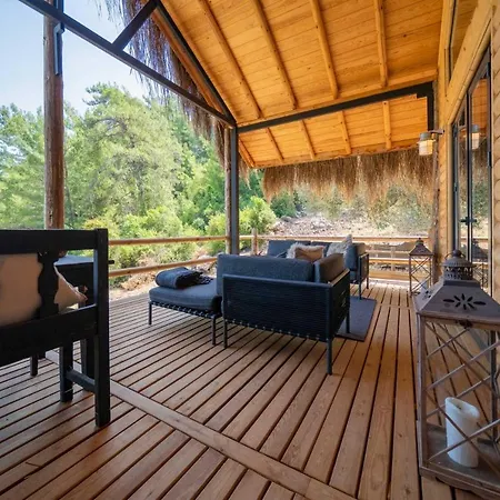 Villa Enchanting Forest With Lake View Muğla