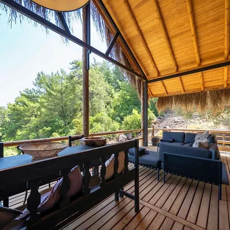 Enchanting Forest With Lake View Villa