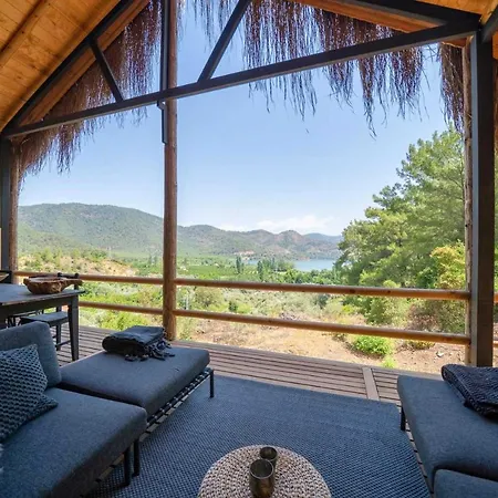 Enchanting Forest With Lake View فيلة موجلا